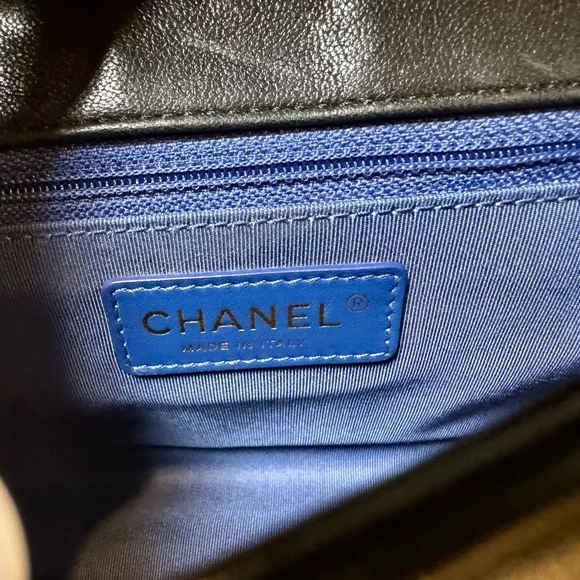 Sold x Full Set🔹CHANEL Mademoiselle quilted small flap bag - Picture 11 of 13